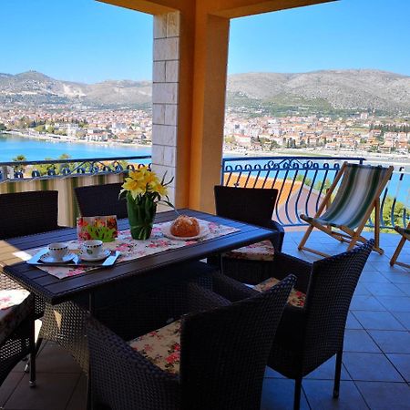 Apartments Ivona 2 Trogir Kültér fotó