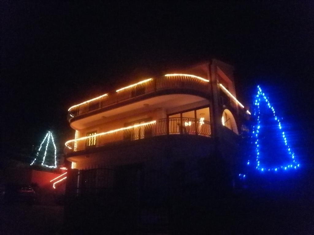 Apartments Ivona 2 Trogir Kültér fotó