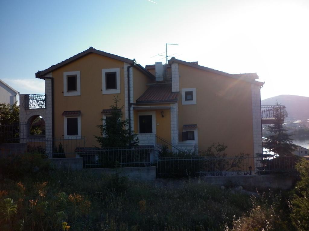 Apartments Ivona 2 Trogir Kültér fotó