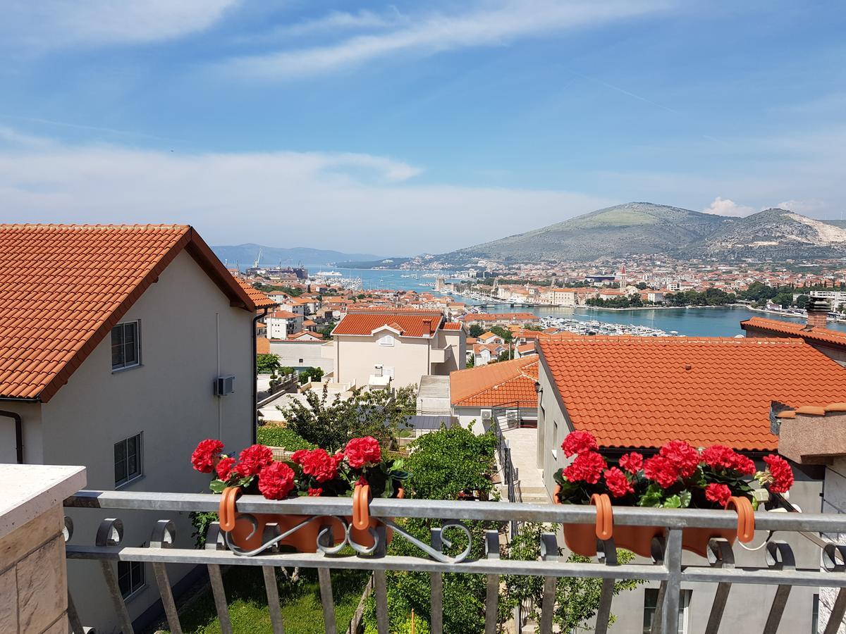 Apartments Ivona 2 Trogir Kültér fotó