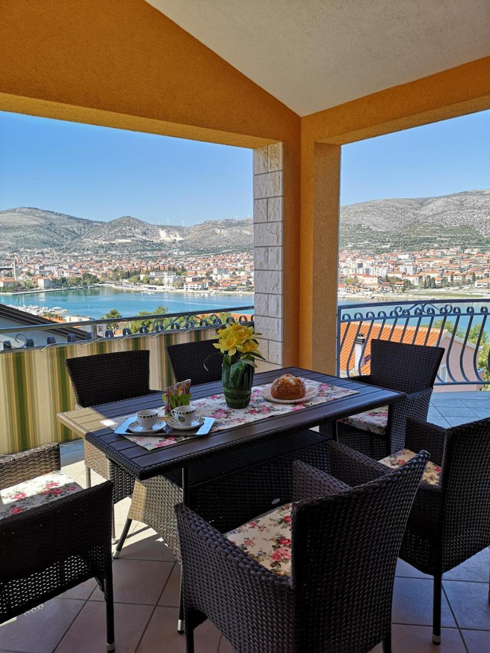 Apartments Ivona 2 Trogir Kültér fotó