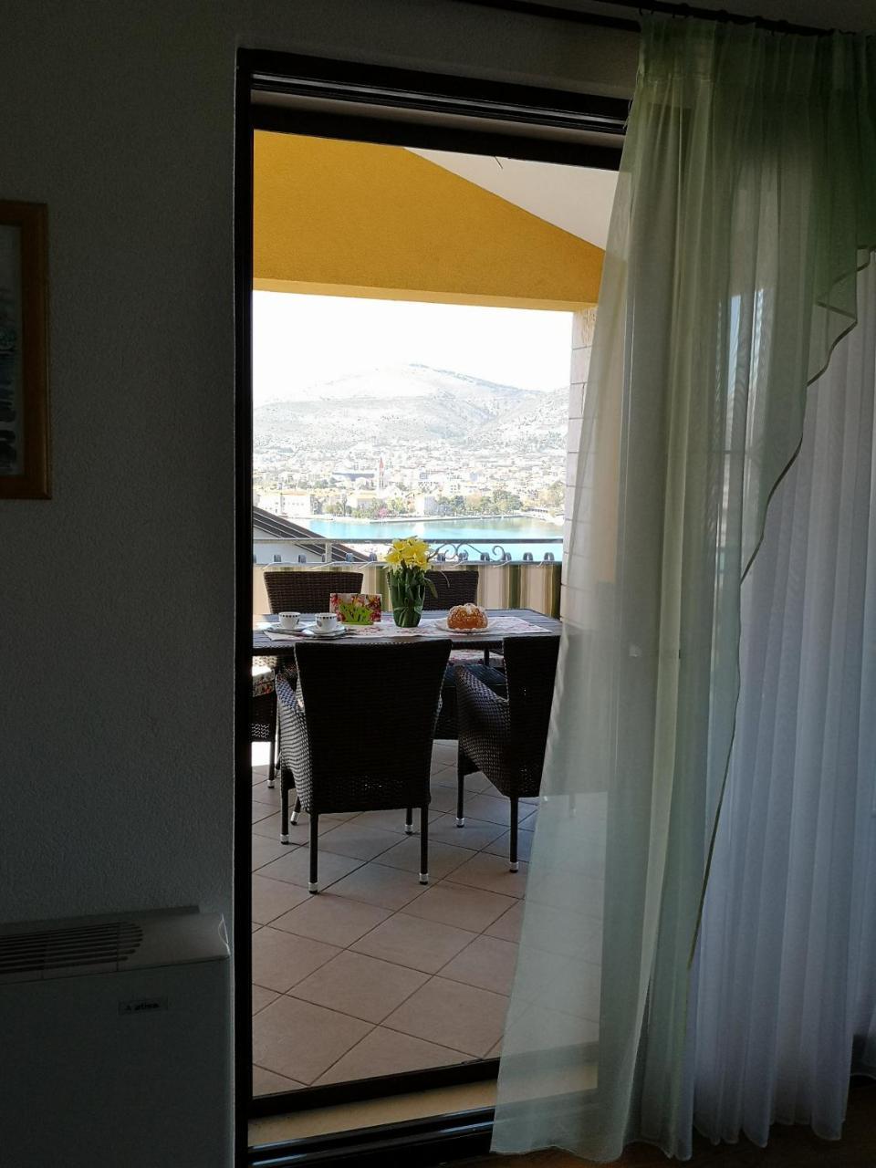 Apartments Ivona 2 Trogir Kültér fotó